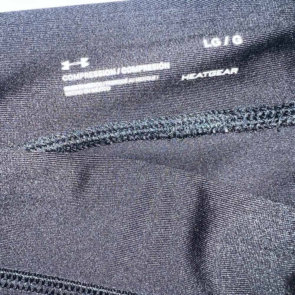 Under Armour women’s work out pants (L)